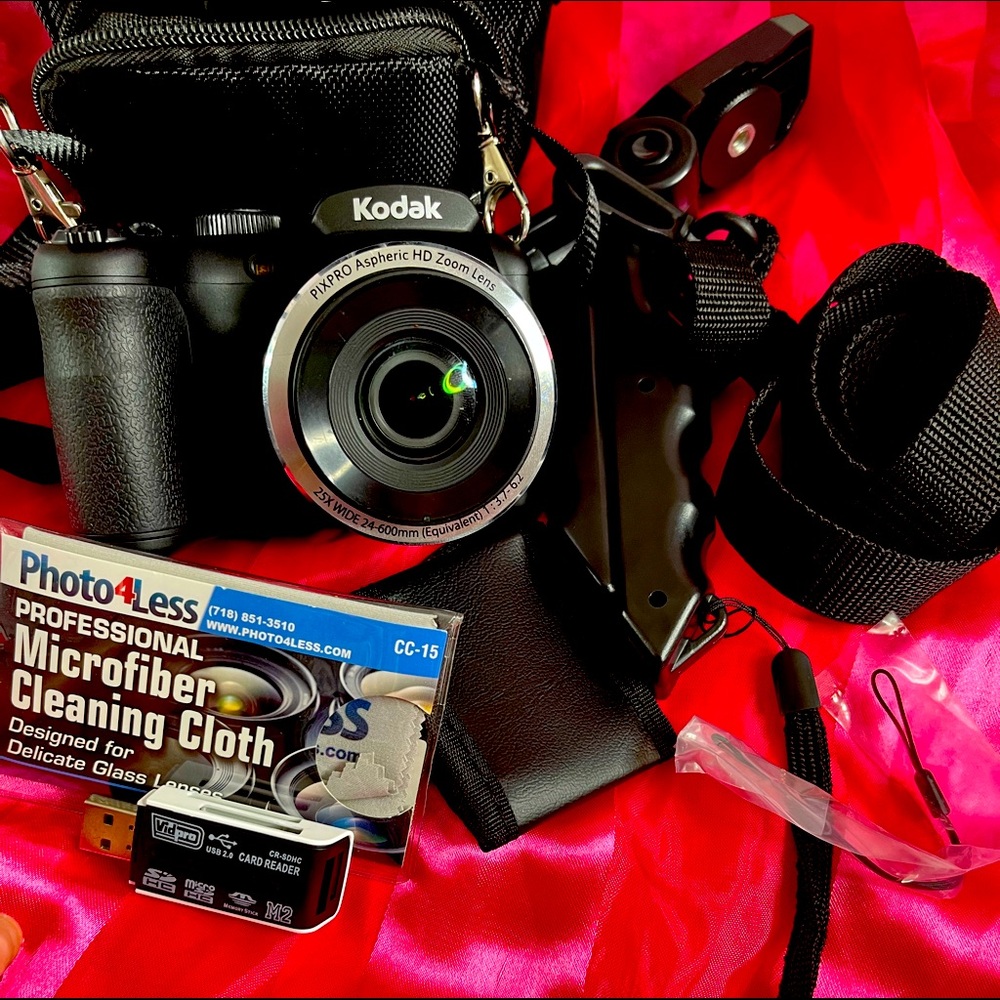 KODAK PIXPRO AZ252 Bridge Digital Camera